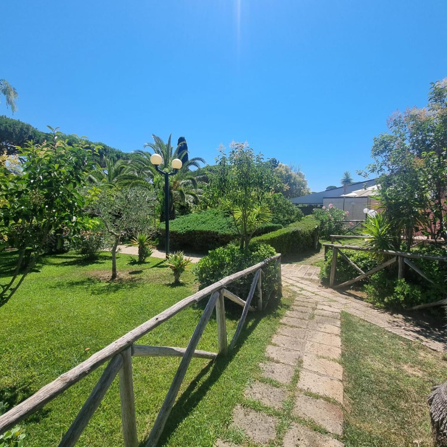 Residence Solemaremma Castiglione della Pescaia Exterior photo